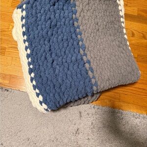 Cozy Blue and Gray Knit Blanket